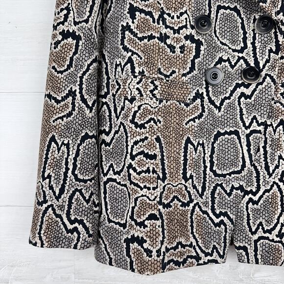 Cabi Double‎ Breasted Blazer Size 4 Python Snake Print Ponte Knit Gray Stretch - Picture 5 of 16